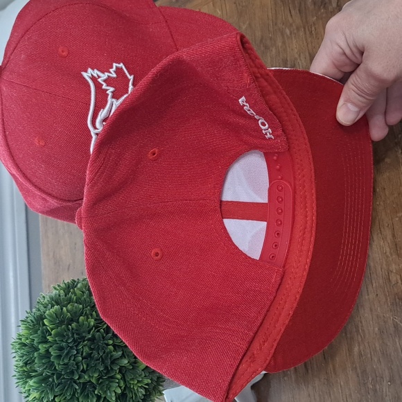 New, 2 Toronto Blue Jays caps - Picture 4 of 9